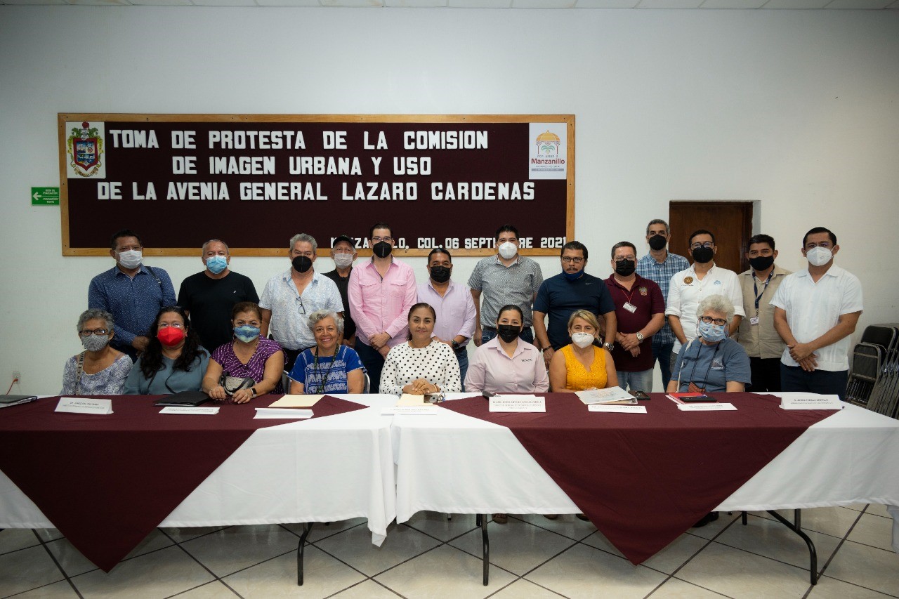 Alcaldesa tomó protesta a integrantes de la Comisión de imagen urbana de Av. Lázaro Cárdenas- Las Brisas