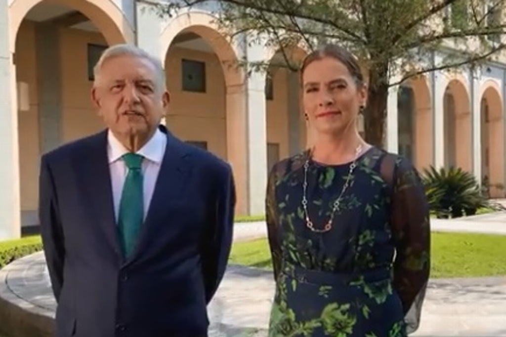 Mantengamos inquebrantable la fe en el porvenir: AMLO y esposa