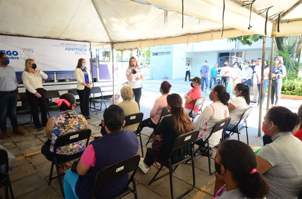 Pacientes de hemodiálisis reciben apoyo del DIF Municipal Colima