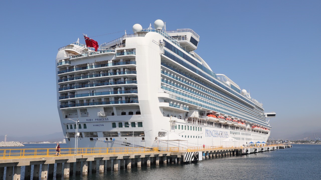 Personal del Ayuntamiento dio la bienvenida a las y los turistas del Crucero Ruby Princess