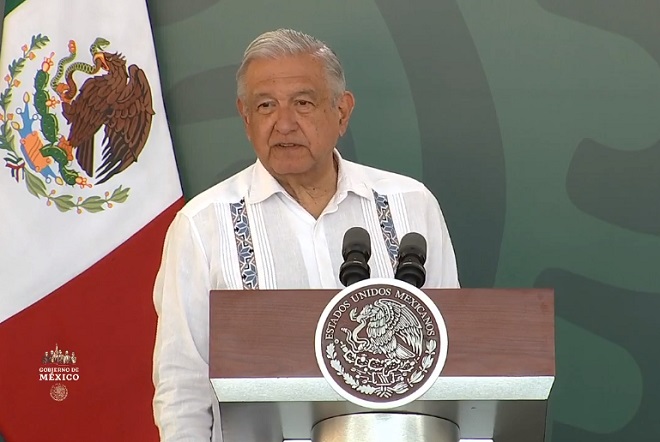 No están solos en Colima, continuaremos apoyando a su gente y a la gobernadora: AMLO