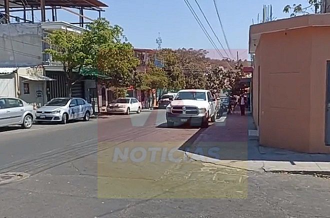 Localizan a un hombre muerto al interior de una vecindad de Colima, se presume suicidio