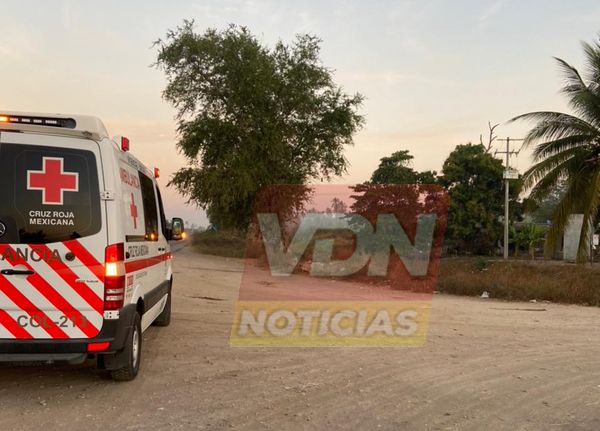 Asesinan con arma blanca a una joven en Tecomán