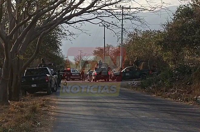 Localizan cuerpo embolsado en predio ubicado rumbo al Espinal, en Villa de Álvarez