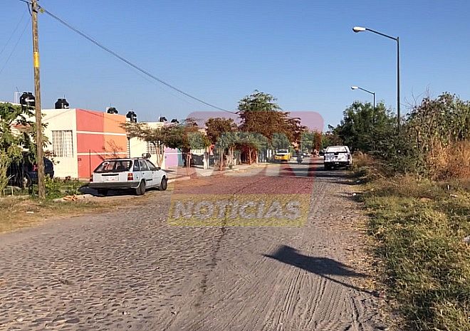 Grave un hombre y dañan dos viviendas a balazos en la colonia La Reserva en Villa de Álvarez