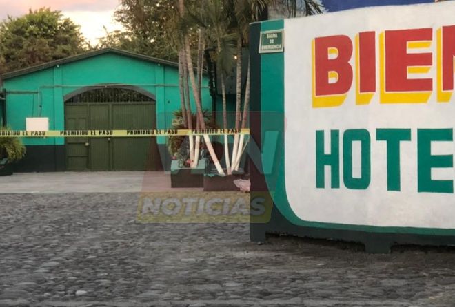 Localizan mujer muerta al interior de un hotel, en Tecomán