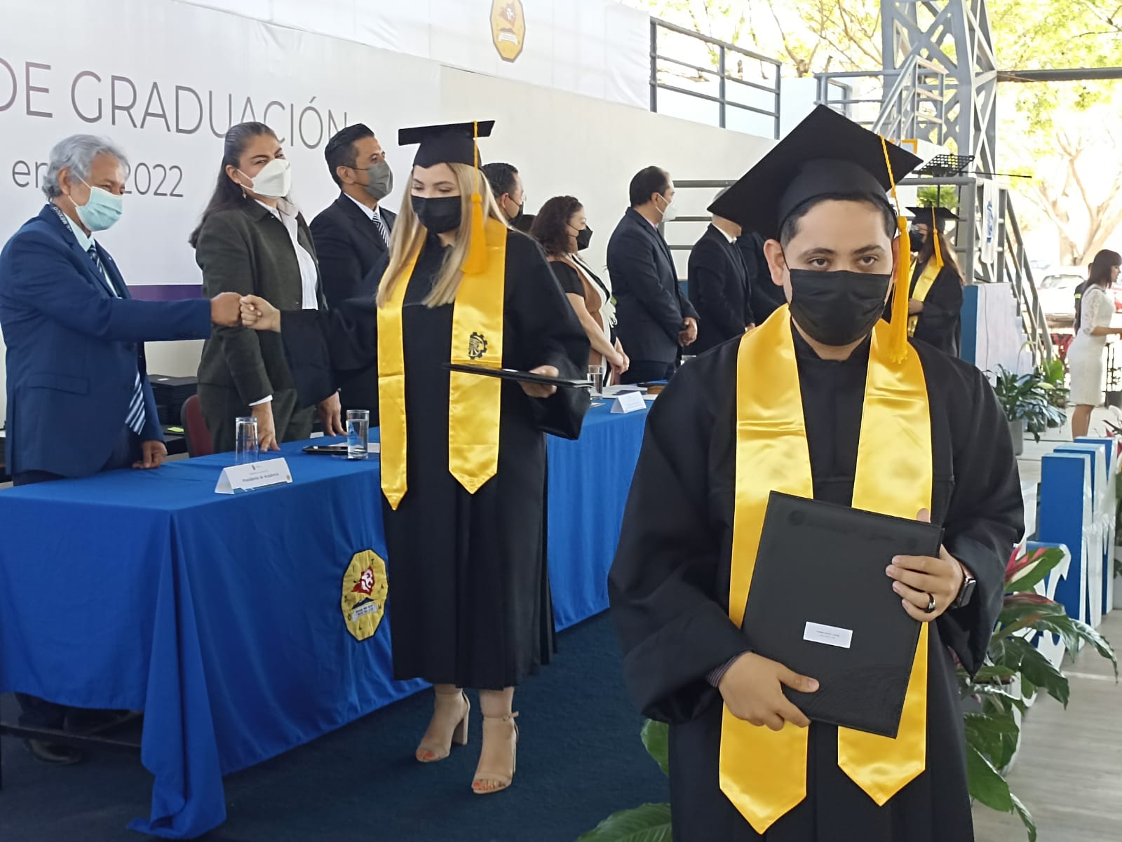 Egresan 185 nuevos profesionistas del Tec de Colima