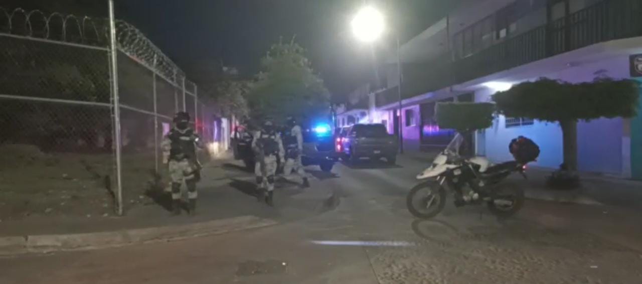 Balazos en la calle Matamoros, en la zona centro de Colima, no reportan lesionados