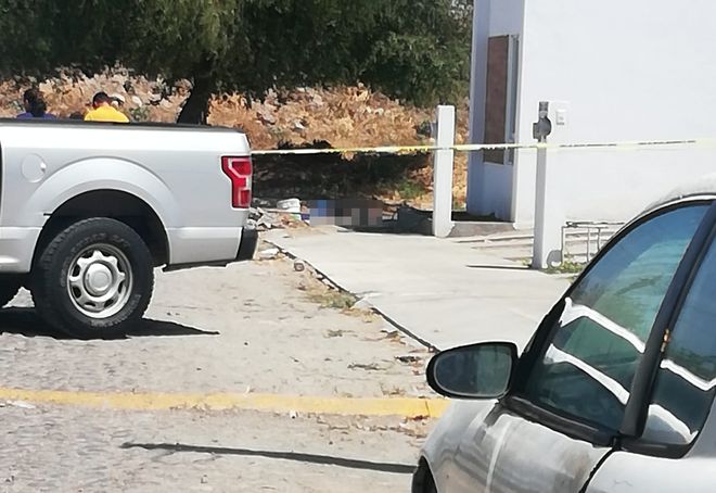 Ejecutan a un varón en la colonia Higueras del Espinal en Villa de Álvarez