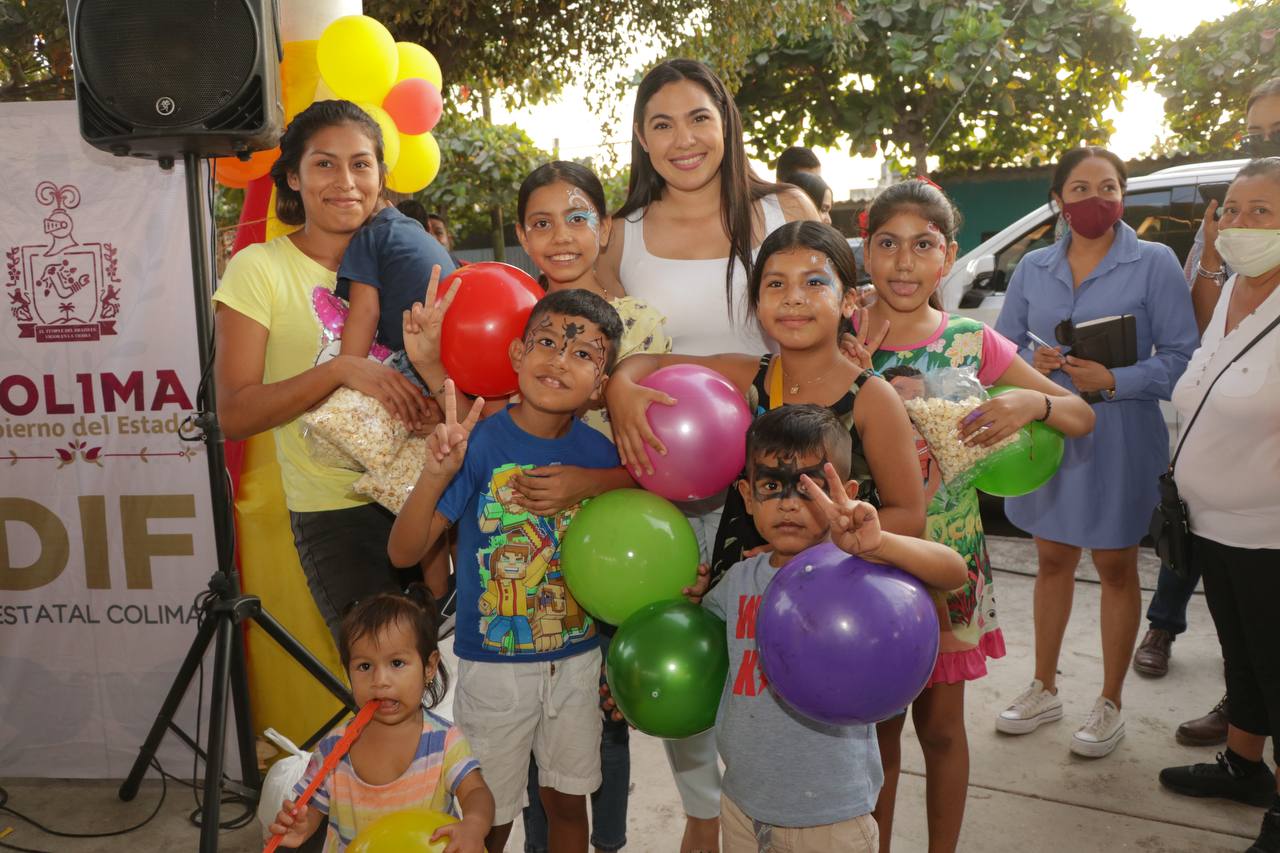 En Tecomán, Gobernadora inicia festejos por el Día de la Niña y el Niño