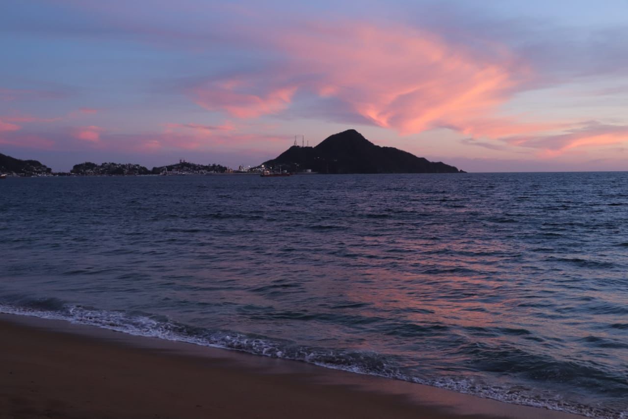 Manzanillo, libre de marea roja tóxica: Salud