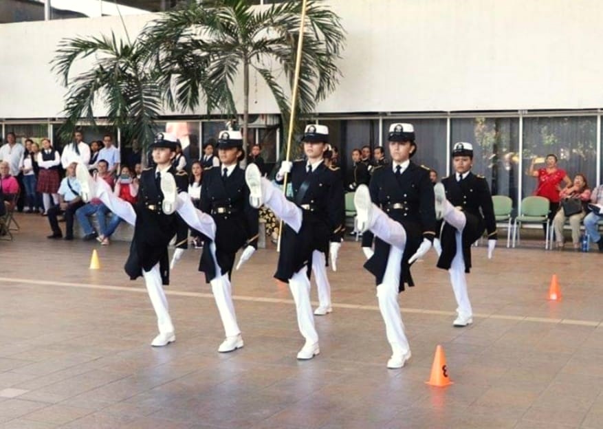 El Ayuntamiento de Manzanillo integrará a su propia Banda de Guerra y Escolta de Bandera