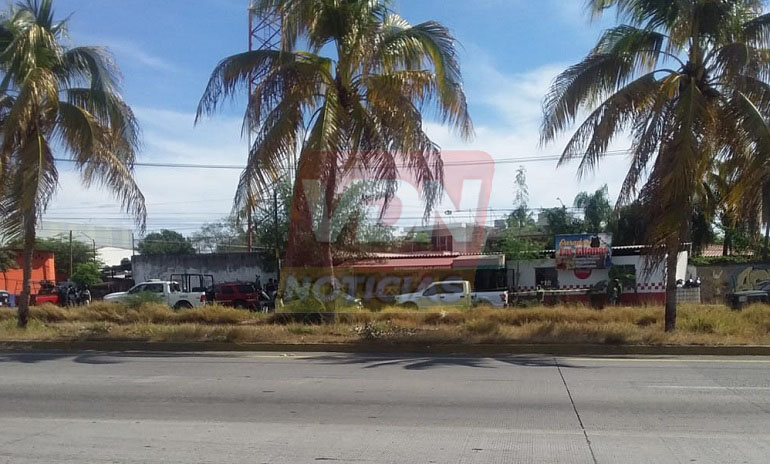 Sin lesionados, estallan artefactos explosivos caseros en un negocio ubicado en el Libramiento Ejército Mexicano