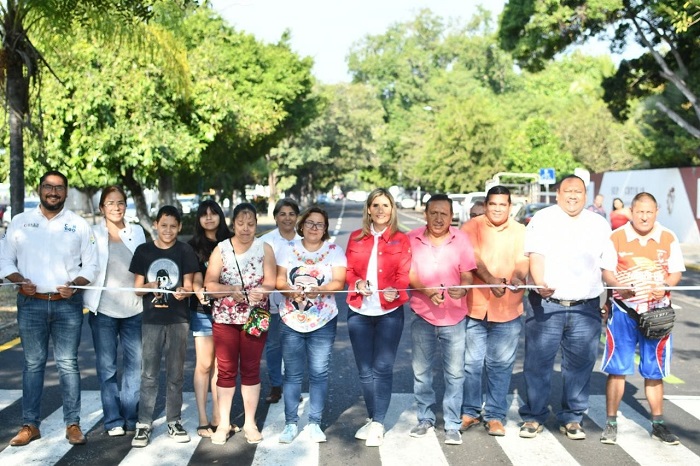 Entrega Margarita Moreno obra de pavimentación en Av. Gonzalo de Sandoval