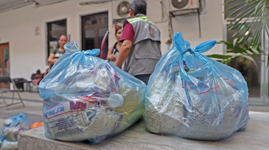 El Ayuntamiento de Manzanillo tiene en marcha la entrega de despensas