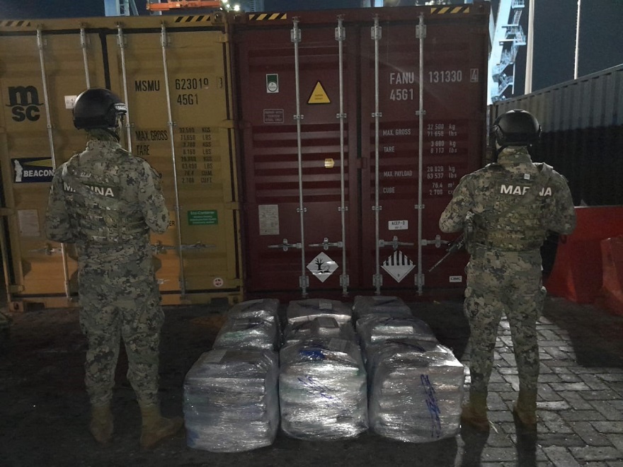 Autoridades federales aseguran aproximadamente 431 kilogramos de presunta cocaína en Manzanillo