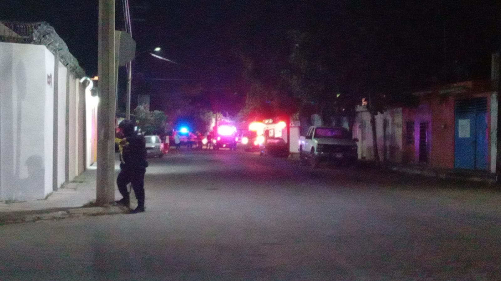 Dos muertos y un lesionado en agresión a balazos en Tecomán