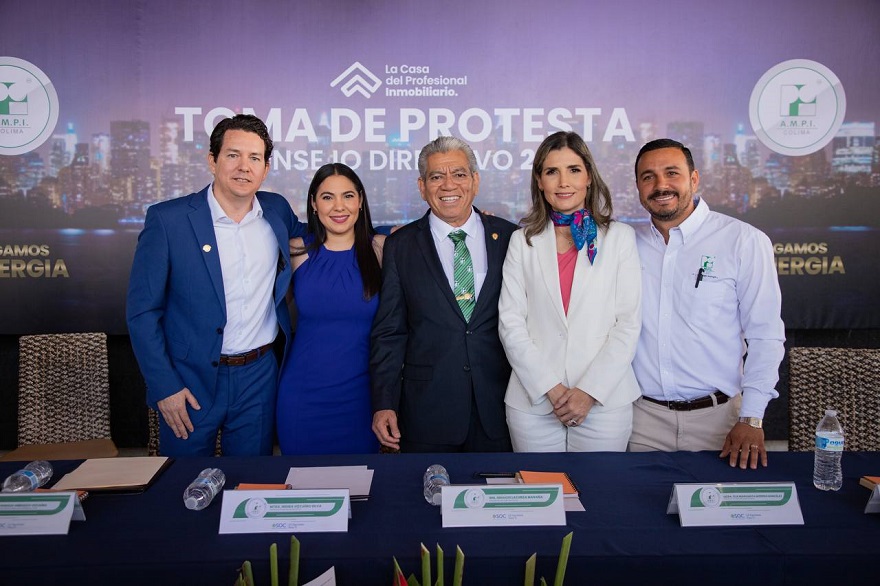 Indira participó en toma de protesta de la Asociación Mexicana de Profesionales Inmobiliarios