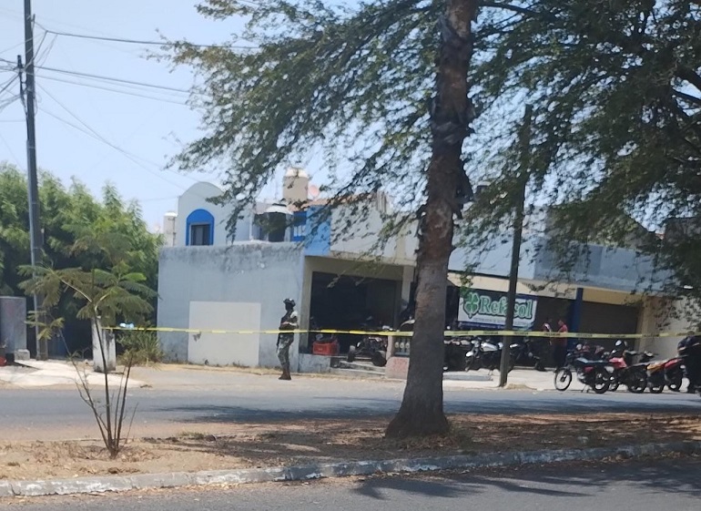 En un taller de motocicletas de Villa de Álvarez, asesinan a dos personas