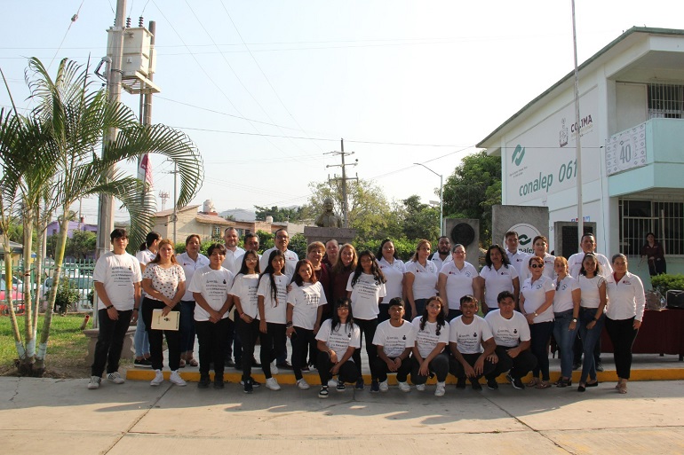 IEEA entrega el primer certificado del Monae, en el Conalep Manzanillo