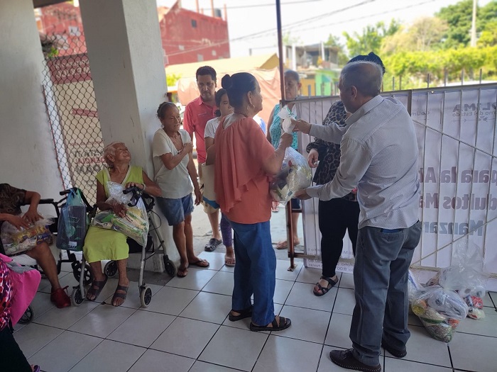 IAAM brinda apoyo integral a personas adultas mayores del estado de Colima