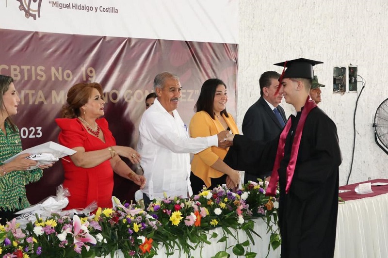 Secretario de Educación encabeza clausura del Ciclo Escolar del CBTis 19