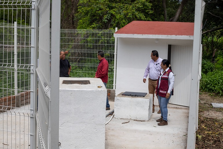 Griselda Martínez entrega obra para garantizar el servicio de agua potable para “Don Tomás”