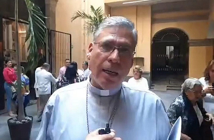 Todos los sectores de la sociedad deben vincularse para generar mejores condiciones de vida: Obispo de Colima