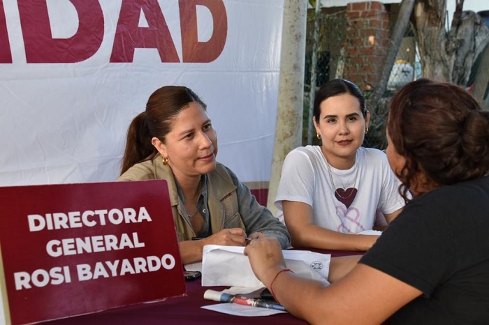 DIF Estatal Colima llega a la colonia Pedro Núñez con la brigada Bienestar en tu Comunidad