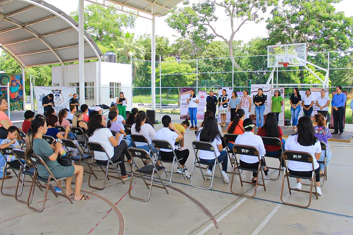 ICM lleva servicios de asesoría legal y psicológica a mujeres de Manzanillo