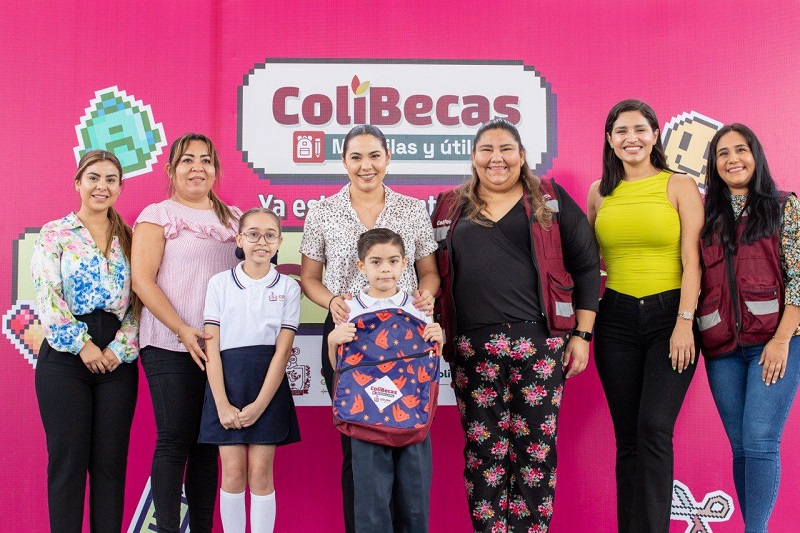 Indira entrega 153 ColiBecas Mochilas y Útiles gratis en primaria de Alcaraces; serán 3,290 en Cuauhtémoc