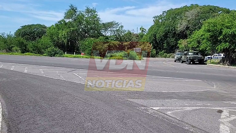 Localizan cadáver en una brecha junto al Libramiento a Suchitlán, en Comala