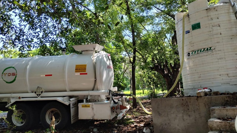 Gobierno de Colima distribuye más de 47 mil litros de hipoclorito de sodio a 6 organismos operadores del agua