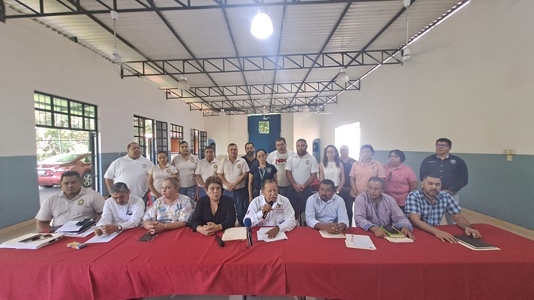 Federación de Sindicatos considera lesiva para los trabajadores Ley de Pensiones de Colima, piden a la gobernadora modificarla