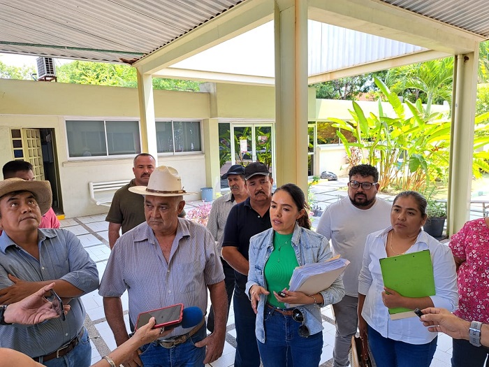 Piden habitantes de Minatitlán camino alterno mientras se repara la carretera VdeA-Minatitlán