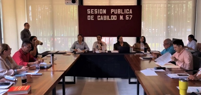 Griselda Martínez presenta a Cabildo manual para el pago de prestaciones convenidas para Sindicato