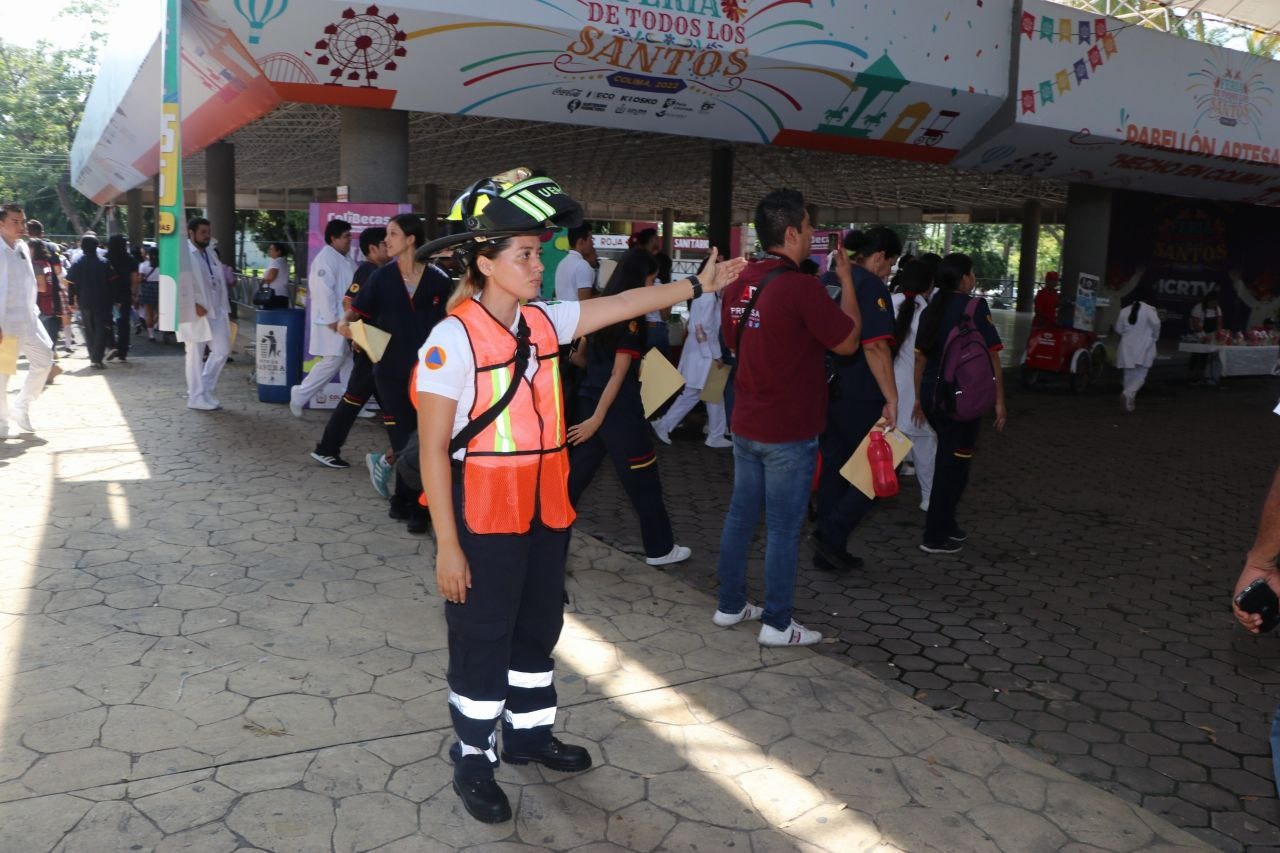 Gobierno Colima realizó este martes el Simulacro Nacional; participaron más de 30 mil personas