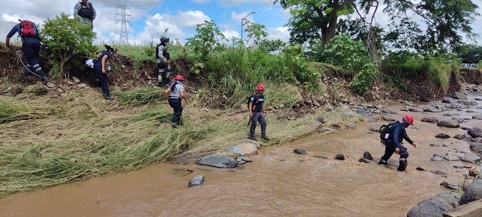 UEPC Colima, Sedena y GN buscan a persona reportada como no localizada tras el huracán ‘Lidia’