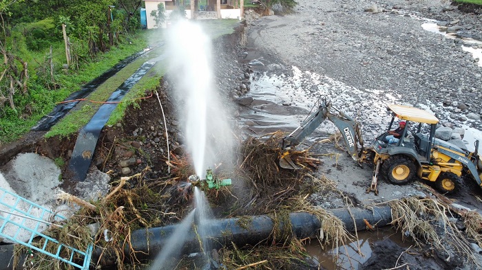 Tras huracán “Lidia”, CIAPACOV trabaja en reparar fuga en válvula del acueducto Zacualpan que abastece a Colima y VdeA