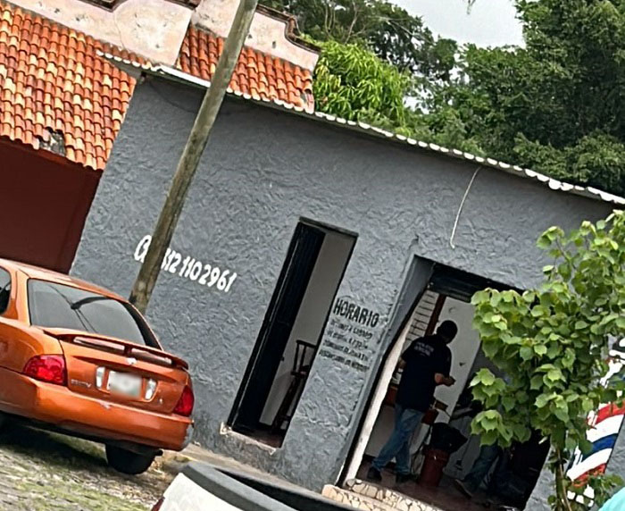 Asesinan a un hombre al interior de una barbería en Cuauhtémoc