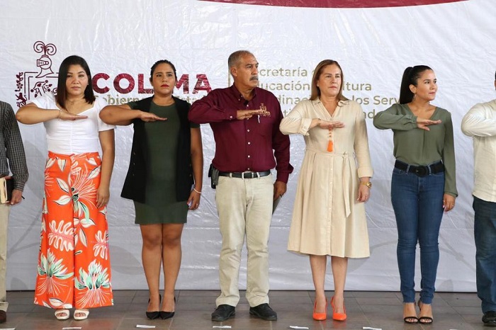 Secretaría de Educación realiza ceremonia cívica mensual