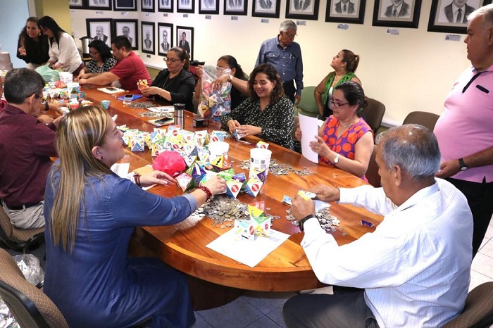 Educación Colima realiza conteo en Colecta Diamante de la Solidaridad 2023