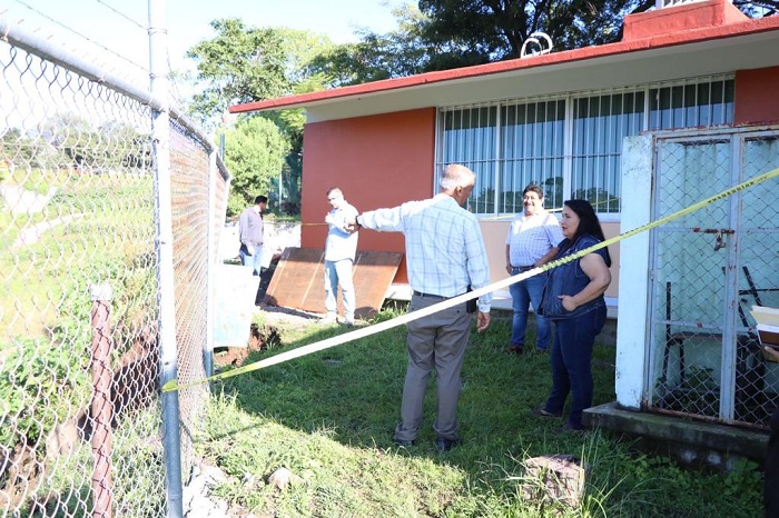 Educación Colima sigue revisando planteles afectados por huracán ‘Lidia’