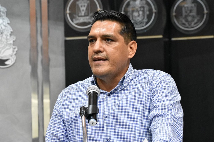 Héctor Magaña en el centro de un escándalo legal por la aprobación ilegal de mototaxis en Villa de Álvarez