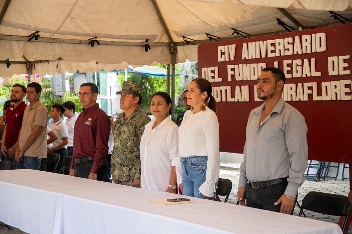 Ayuntamiento de Manzanillo celebra el 104 Aniversario de la Fundación de Camotlán