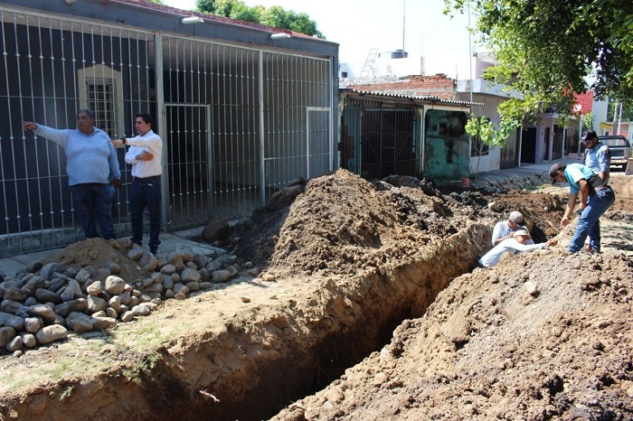 CIAPACOV sustituye 30 metros de red de drenaje en la colonia Liberación de Villa de Álvarez