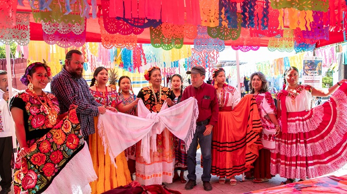 Ayuntamiento inaugura Oaxaca y la Guelaguetza en Manzanillo