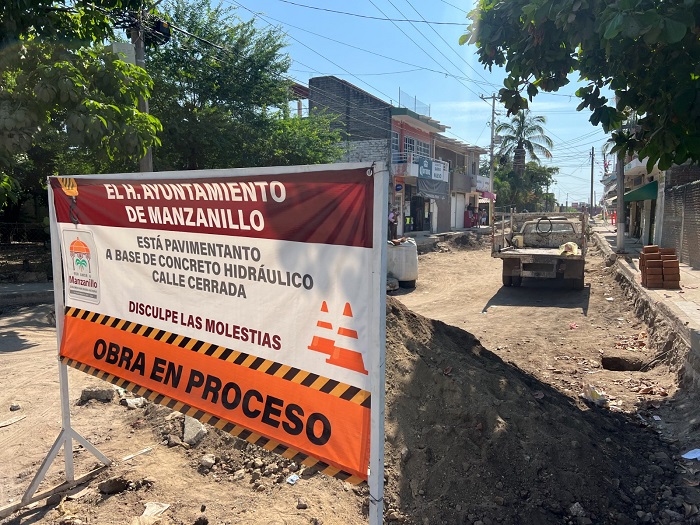 Griselda Martínez hace arranque de pavimentación con concreto hidráulico de la calle González Lugo