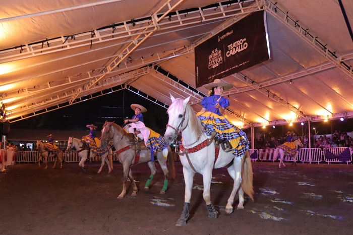 Mexicanidad a flor de piel, en el Teatro del Caballo en la Feria de Colima 2023