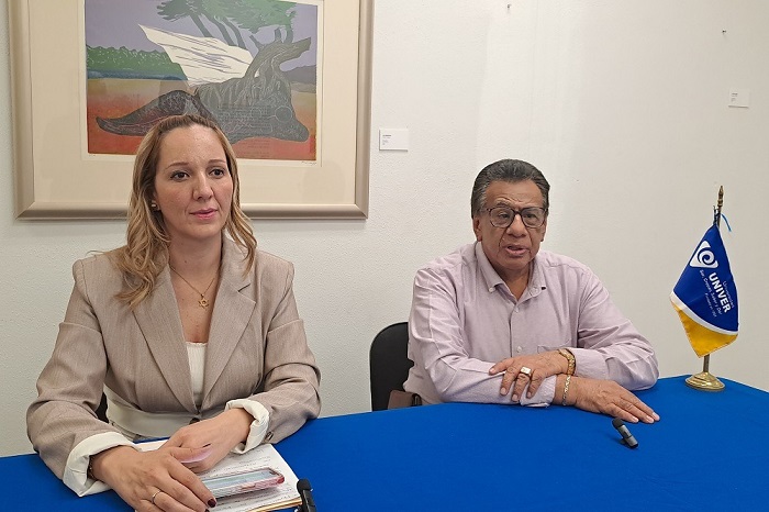 Aclara UNIVER: Falso que no se entreguen títulos